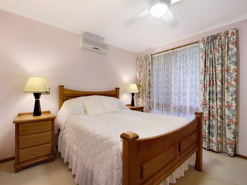 9 ROSEMARY Avenue, Croydon Hills VIC 3136