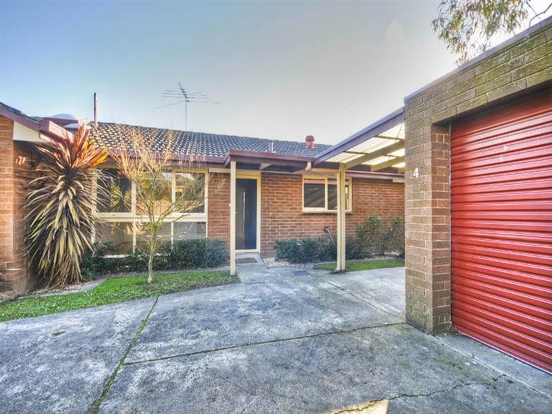 4/4 BARKLY Street, Ringwood VIC 3134