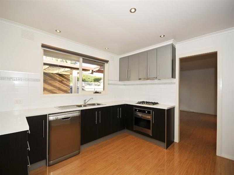 4/4 BARKLY Street, Ringwood VIC 3134