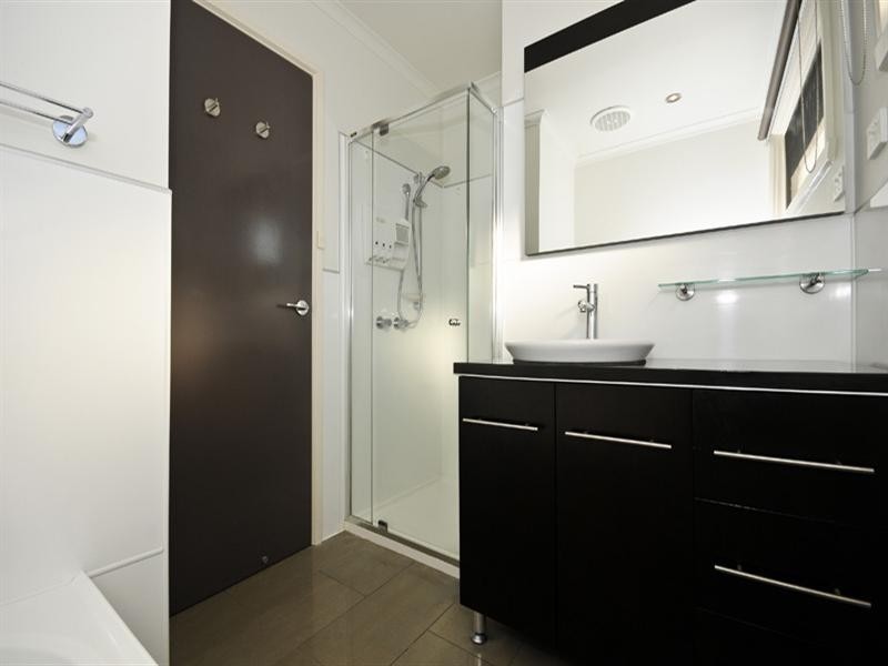 4/4 BARKLY Street, Ringwood VIC 3134