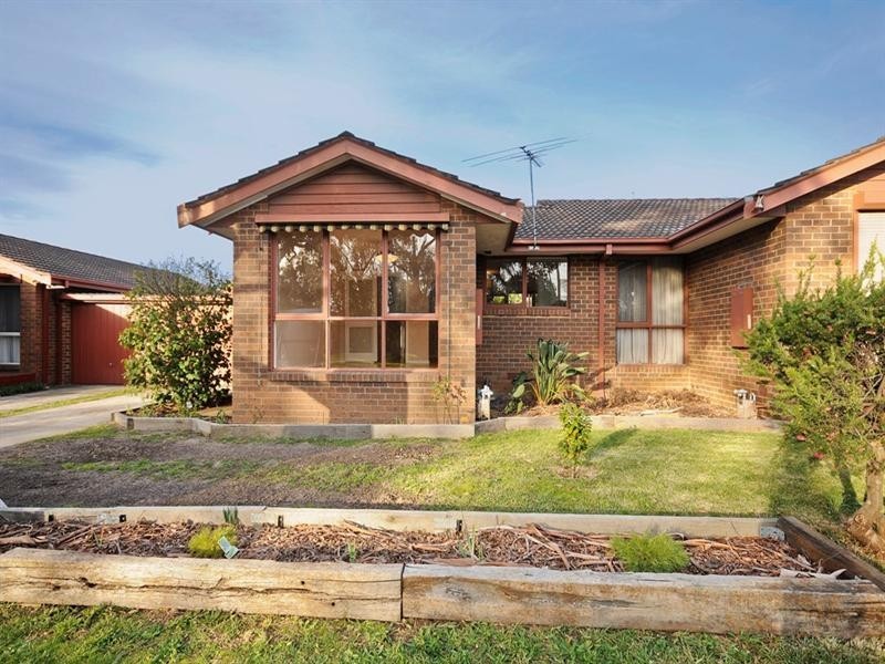 2/1-3 Leigh Road, Croydon VIC 3136