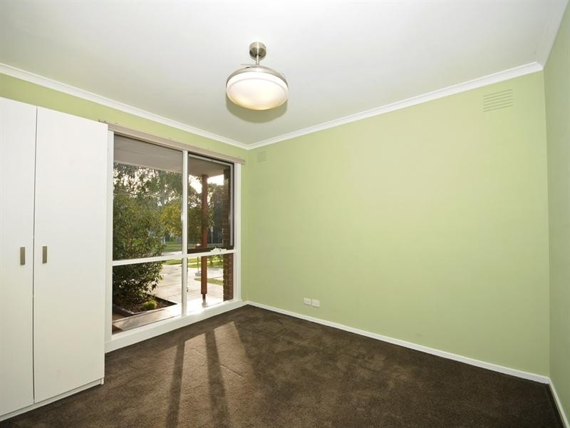 2/1-3 Leigh Road, Croydon VIC 3136
