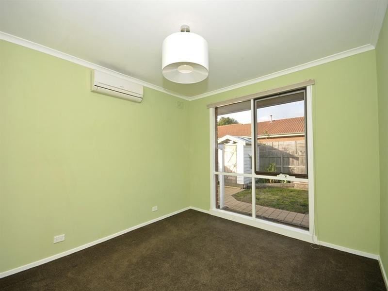 2/1-3 Leigh Road, Croydon VIC 3136