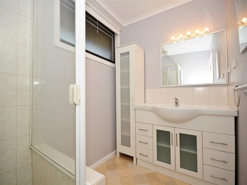 2/1-3 Leigh Road, Croydon VIC 3136