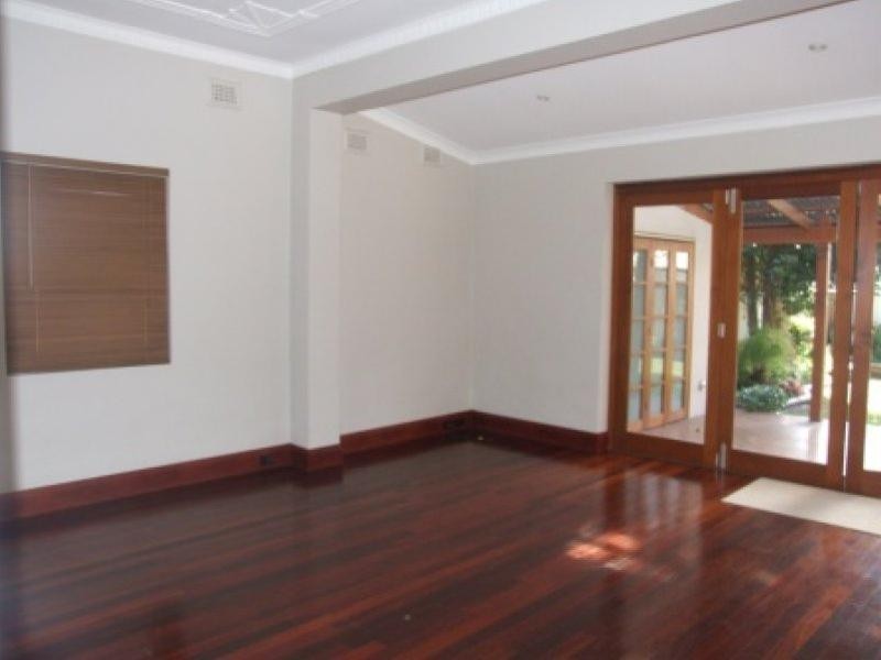 Brighton-le-sands NSW 2216