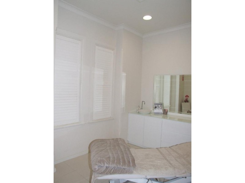 282 Railway Parade, Carlton NSW 2218