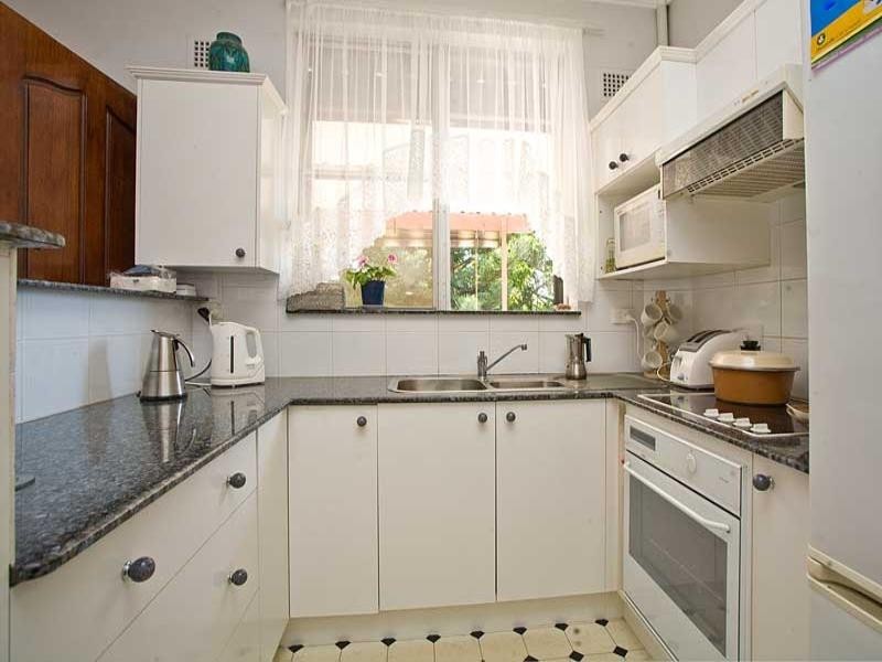 28 Jindabyne Crescent, Peakhurst Heights NSW 2210