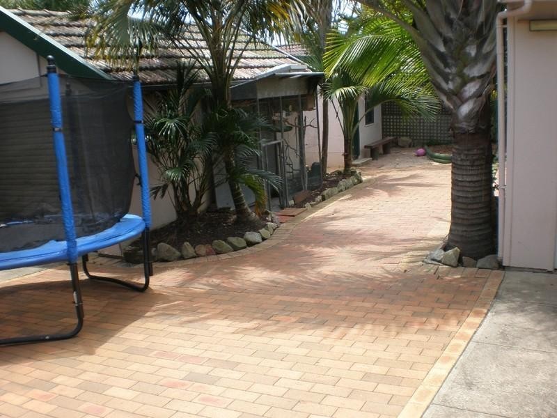 4 Mona Road, Riverwood NSW 2210