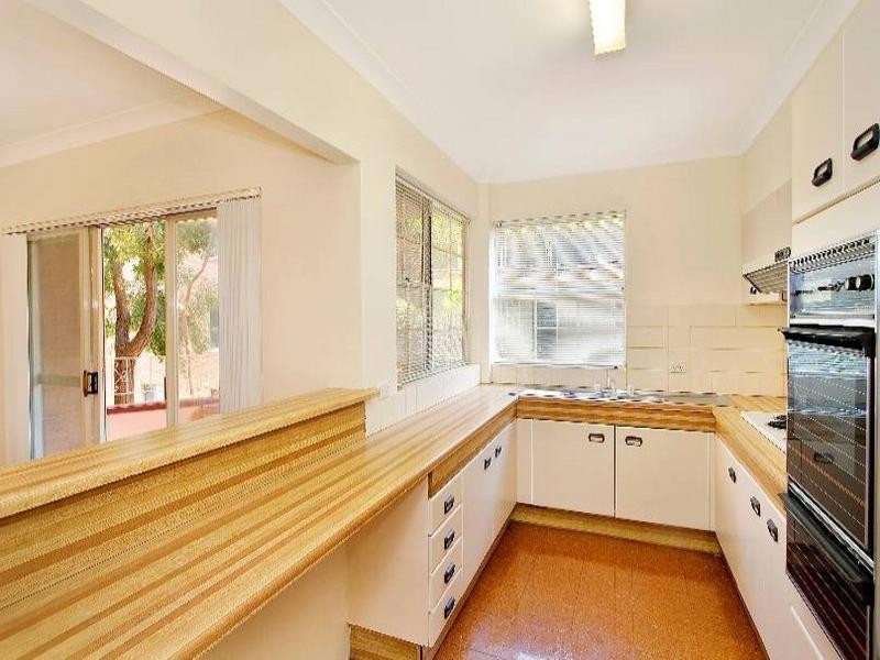 Brighton-le-sands NSW 2216