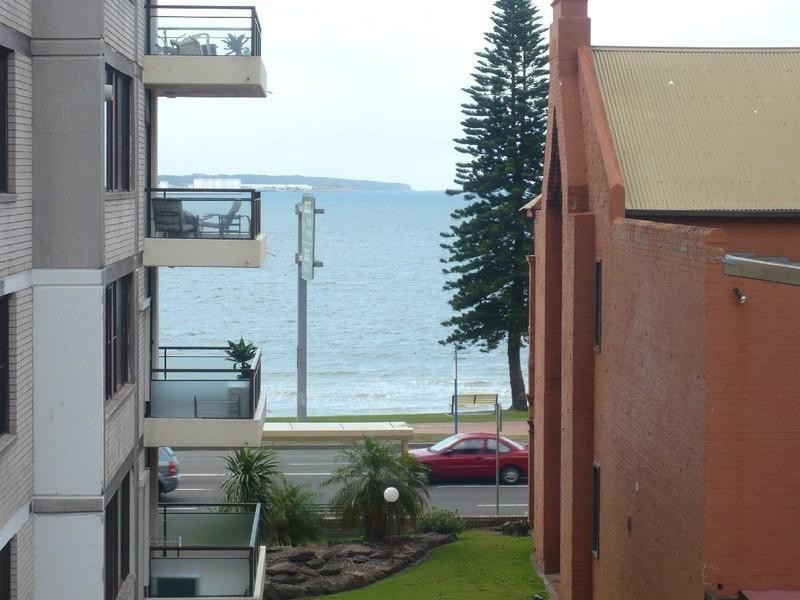 Brighton-le-sands NSW 2216