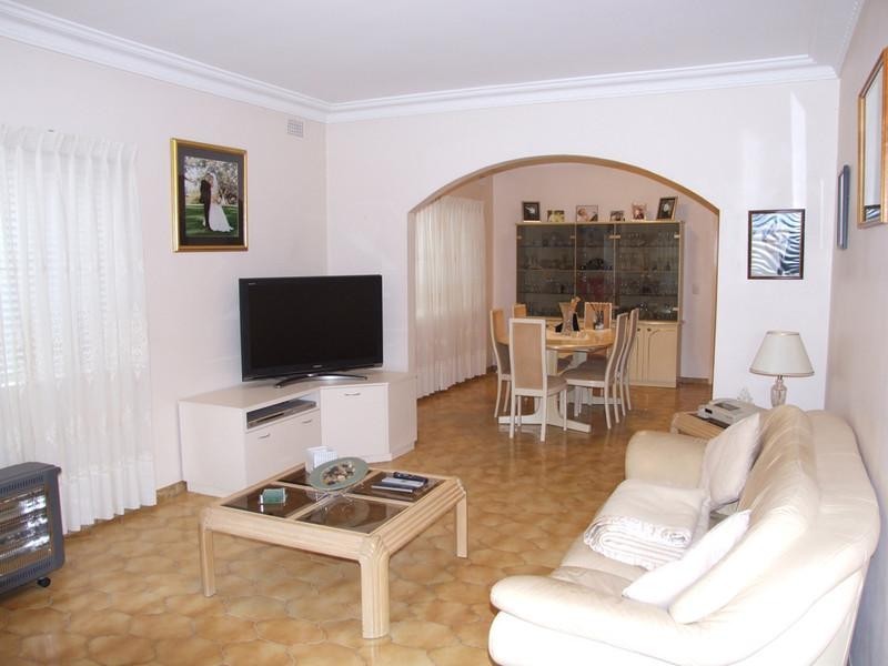 1 Roslyn Avenue, Brighton-le-sands NSW 2216