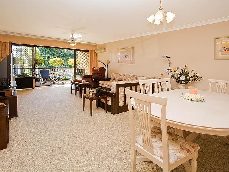 2/9 Gannon Avenue, Dolls Point NSW 2219