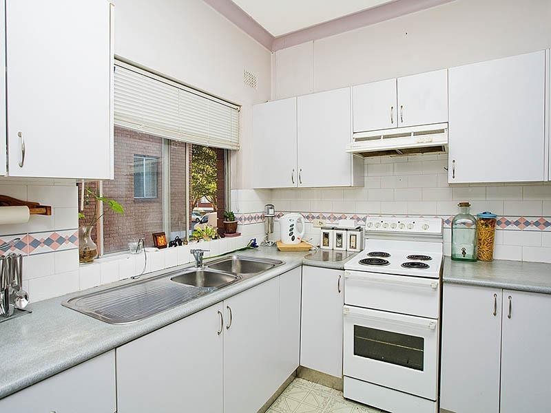 2/10-12 Queens Road, Brighton-le-sands NSW 2216