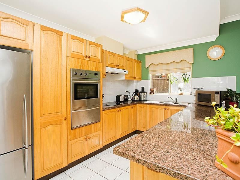 4/2A Charlotte Place, Illawong NSW 2234