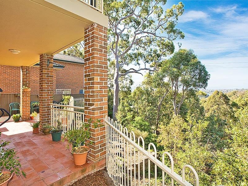 4/2A Charlotte Place, Illawong NSW 2234