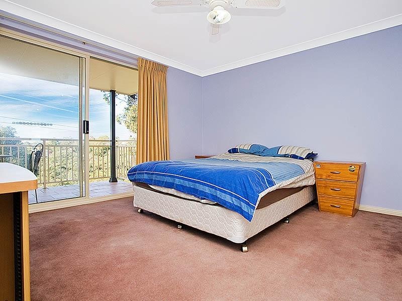 4/2A Charlotte Place, Illawong NSW 2234