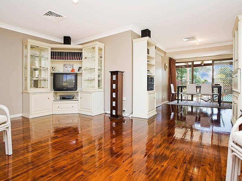 15 Orana Place, Greenacre NSW 2190