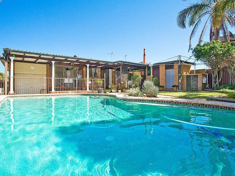 15 Orana Place, Greenacre NSW 2190