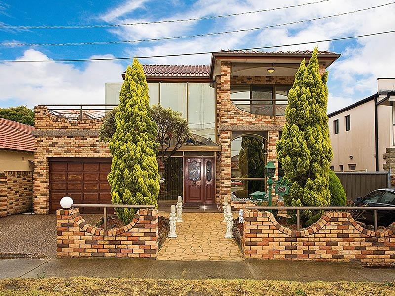 24 General Holmes Drive, Brighton-le-sands NSW 2216