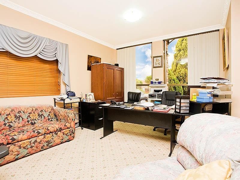 24 General Holmes Drive, Brighton-le-sands NSW 2216