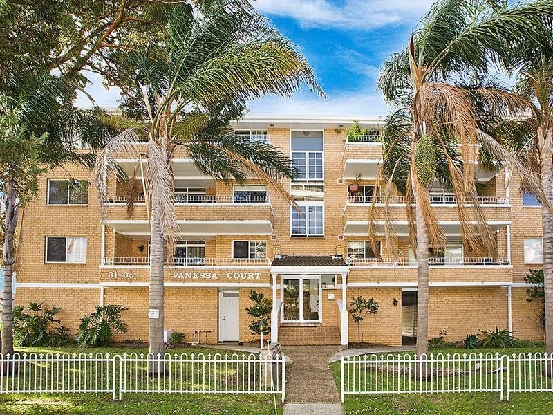 Brighton-le-sands NSW 2216