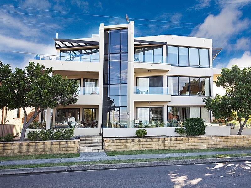 Brighton-le-sands NSW 2216