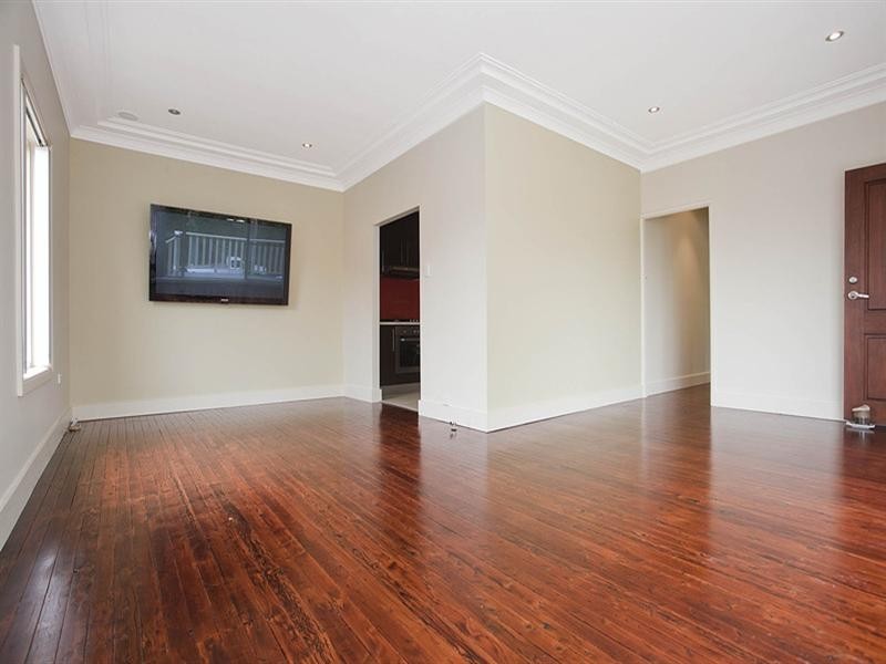 7 Manins Avenue, Kingsgrove NSW 2208