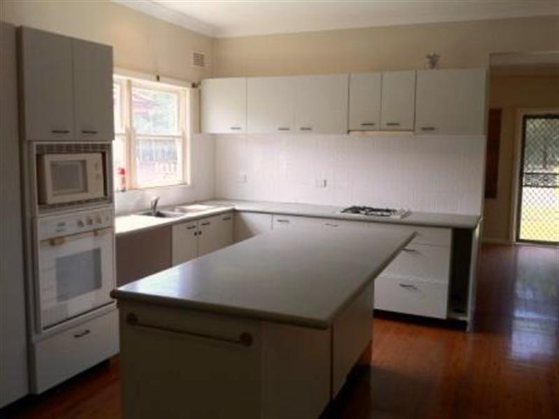 82 Woods Road, Sefton NSW 2162