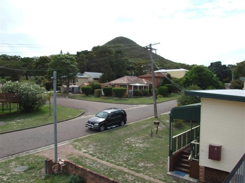 2 Lionel Avenue, Shoal Bay NSW 2315