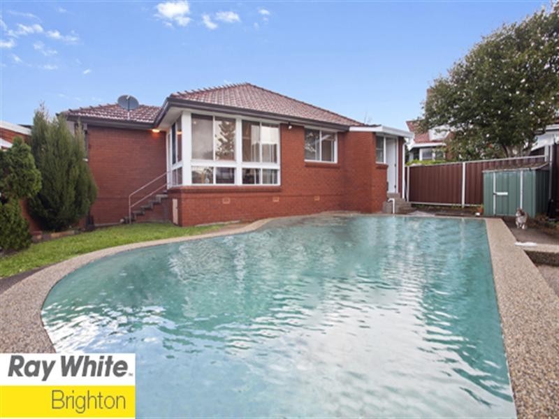 8 Tamarix Crescent, Banksia NSW 2216