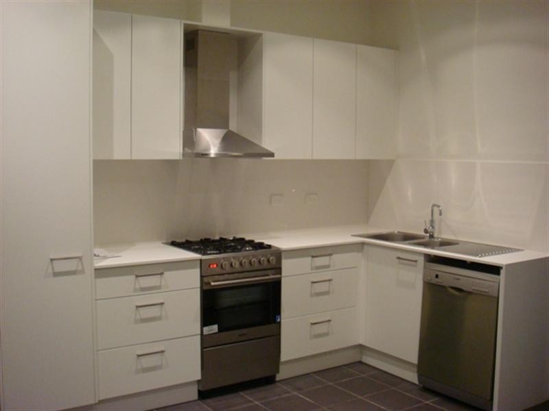 32 Anzac Parade, Kensington NSW 2033