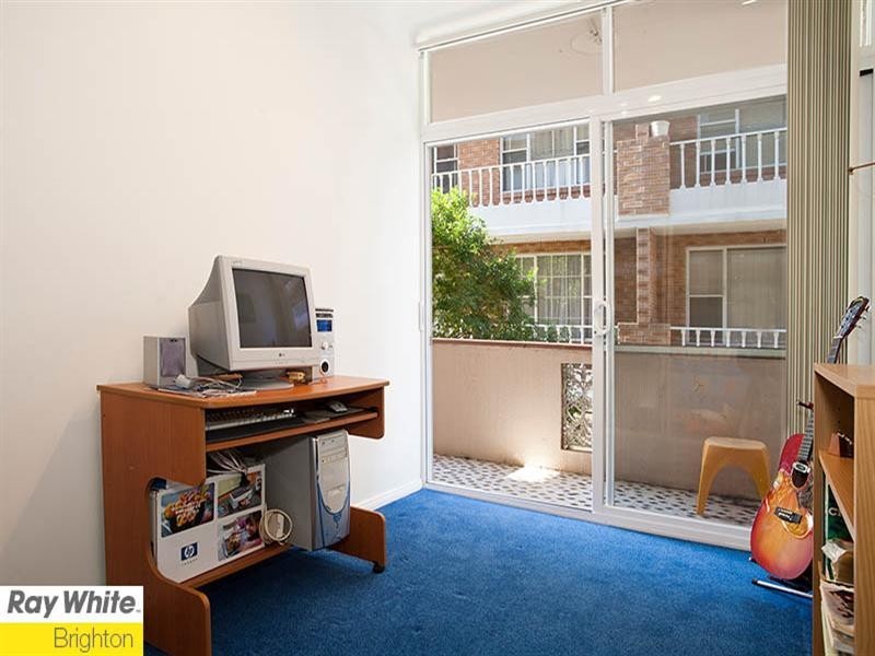 2/219-221 President Avenue, Monterey NSW 2217