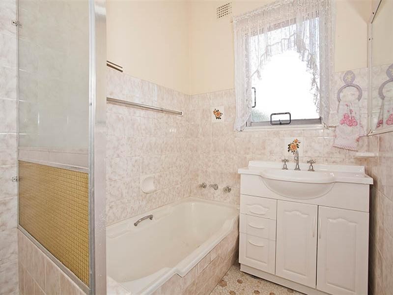 Brighton-le-sands NSW 2216