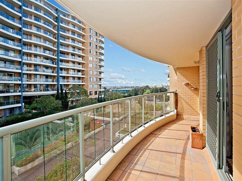 701/7 Rockdale Plaza Drive, Rockdale NSW 2216