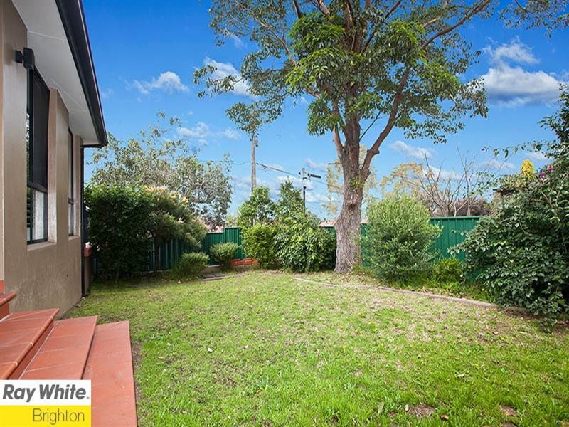 139 Moorefields Road, Roselands NSW 2196