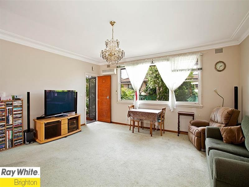 4/11 Solander Street, Monterey NSW 2217