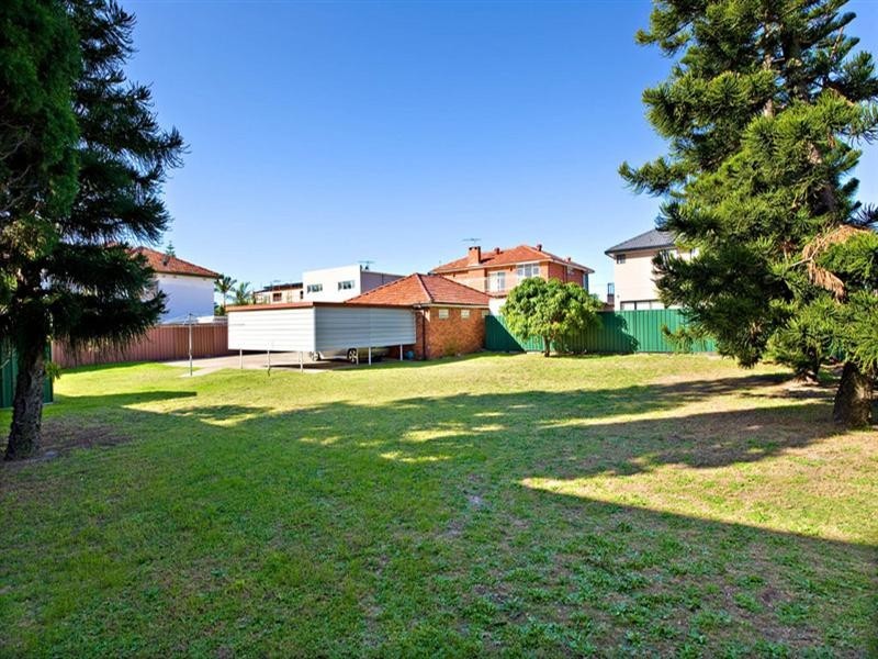4 THE GRAND Parade, Brighton-le-sands NSW 2216