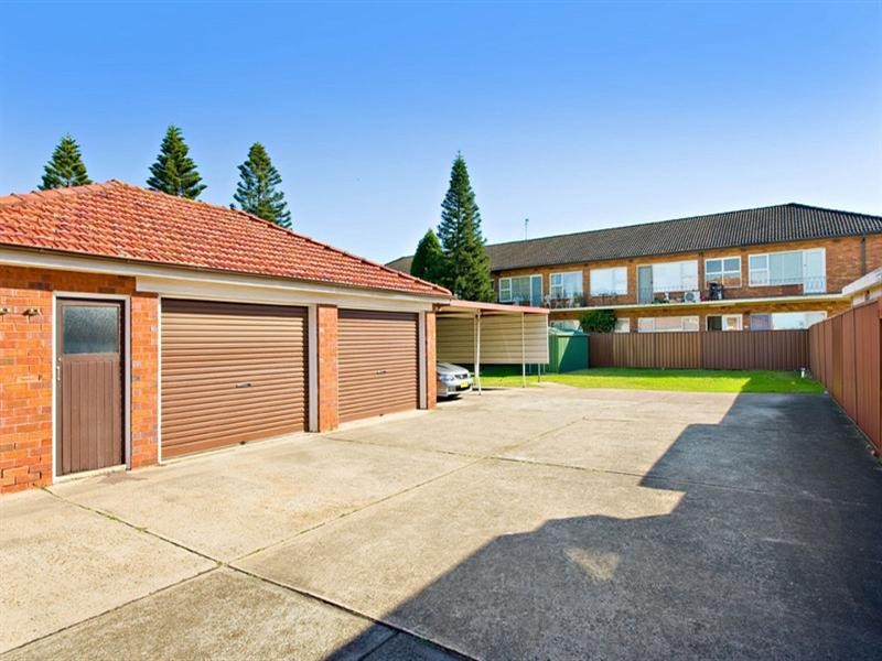 4 THE GRAND Parade, Brighton-le-sands NSW 2216