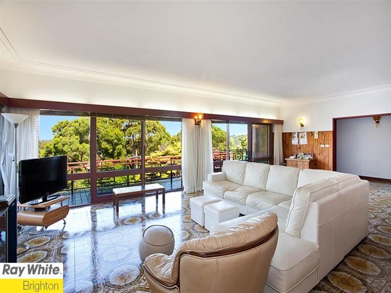 54 Elm Street, Lugarno NSW 2210