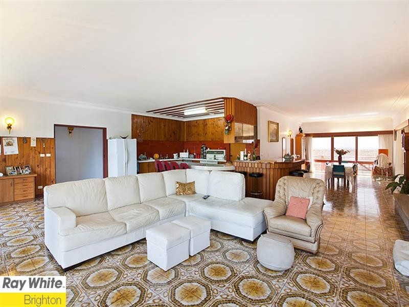 54 Elm Street, Lugarno NSW 2210