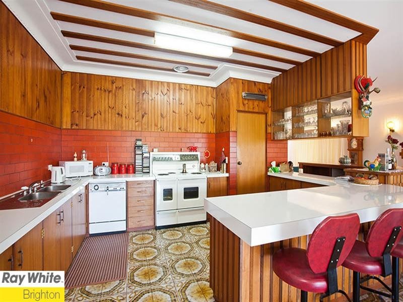 54 Elm Street, Lugarno NSW 2210