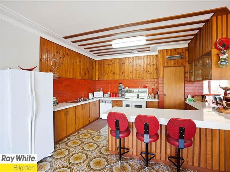 54 Elm Street, Lugarno NSW 2210