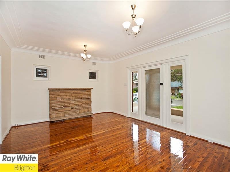 7 Hinkler Avenue, Caringbah NSW 2229