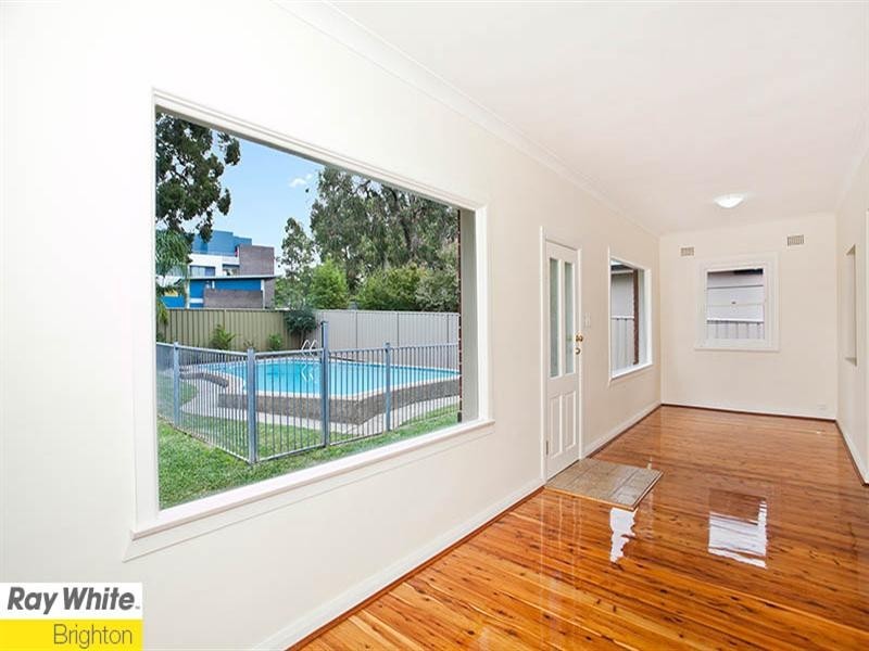 7 Hinkler Avenue, Caringbah NSW 2229