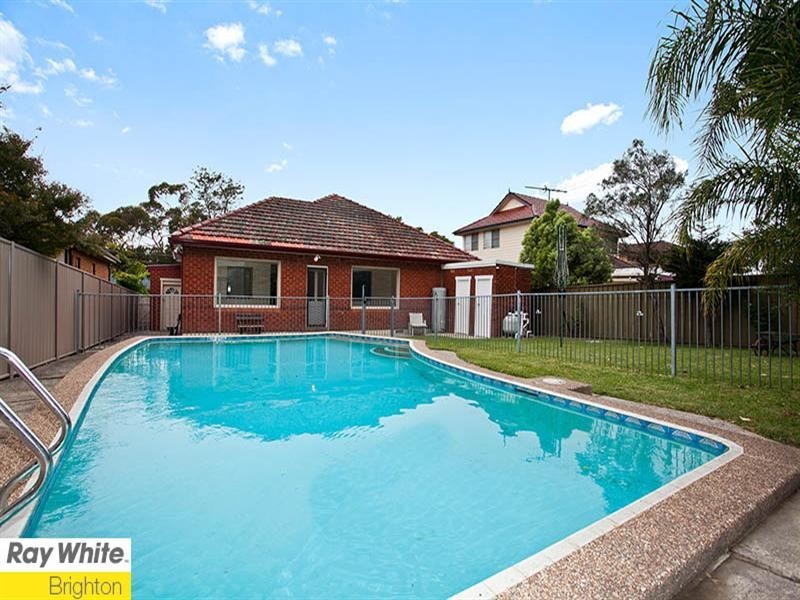 7 Hinkler Avenue, Caringbah NSW 2229