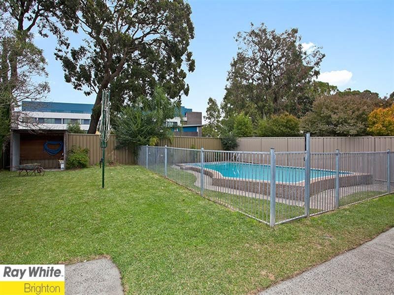 7 Hinkler Avenue, Caringbah NSW 2229