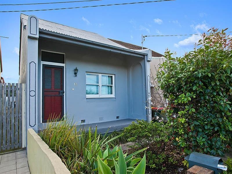 13 Farr Street, Banksia NSW 2216