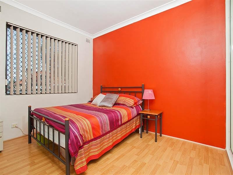 3/64-66 Hampton Court Road, Carlton NSW 2218