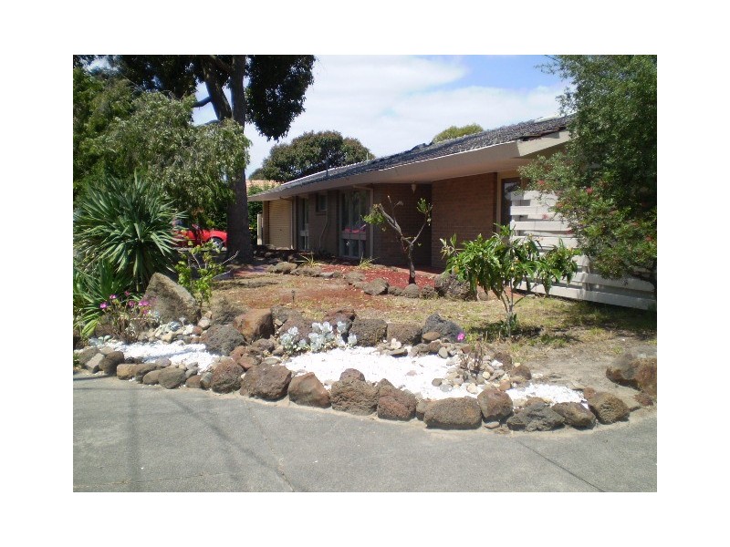 16 BUNA Avenue, Seaford VIC 3198