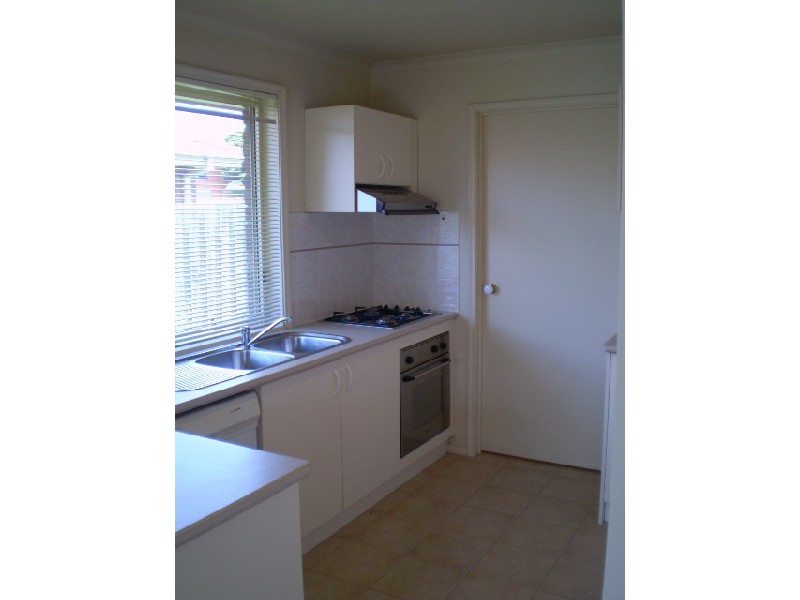 2 Spray Street, Frankston VIC 3199